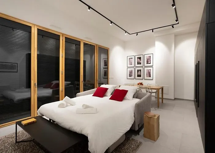 Modern Loft In Paris Montreuil