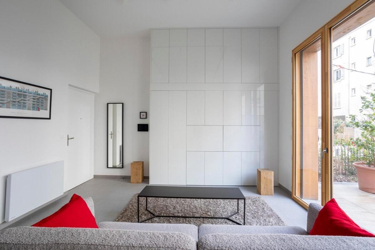 Apartment Modern Loft In Paris Montreuil